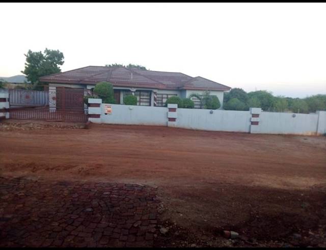 3 BEDROOM HOUSE FOR SALE IN SIBASA